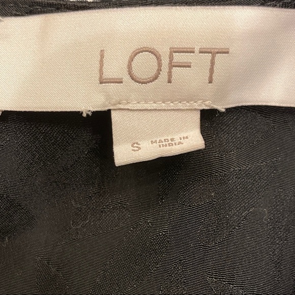 7. Loft Black on Black Heart Printed Short Sleeve Blouse - Picture 6 of 7